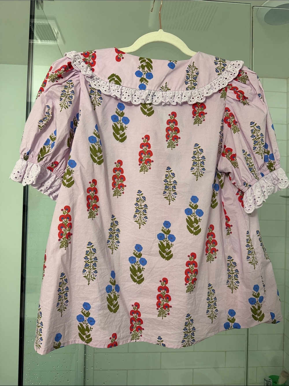 entro Lavender Floral Eyelet Collar Blouse - Red & Blue Print - Picture 3 of 3